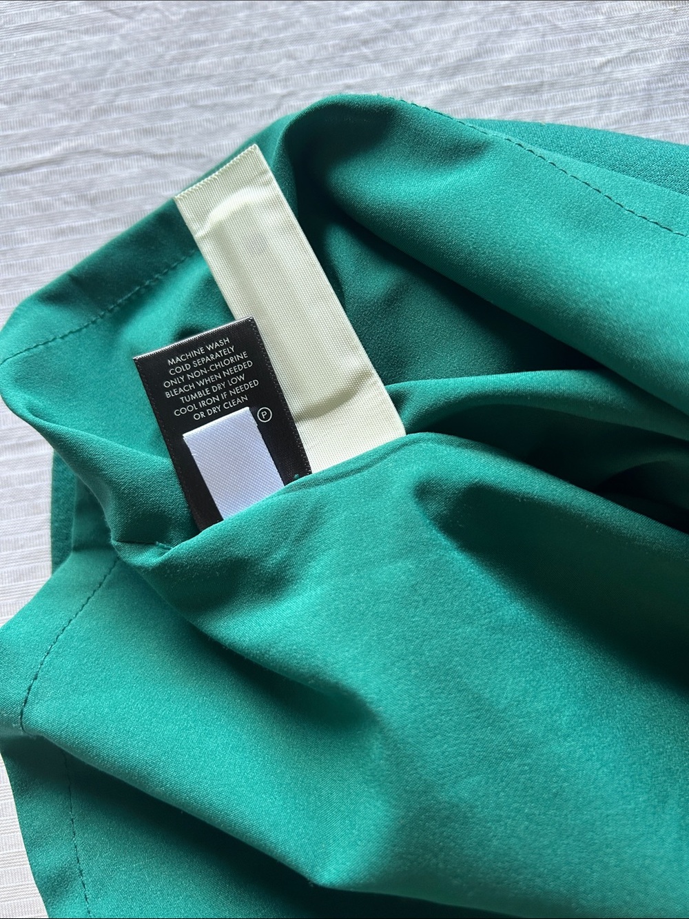Ann Taylor Green Sleeveless V-Neck Sheath Midi Dress - Picture 3 of 7